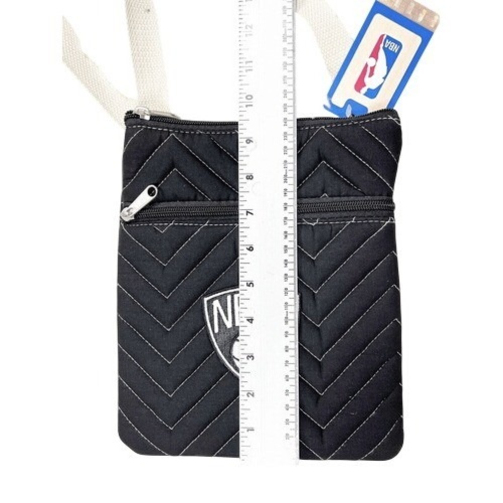 NBA Brooklyn Nets Basketball Black Chevron Quilted Crossbody Bag Purse NEW - Picture 4 of 6